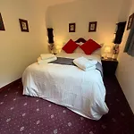 Penzion Tullyeskar House Philipstown