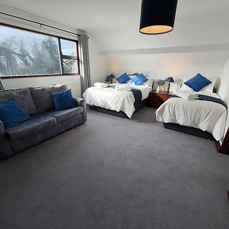 Tullyeskar House 4* Philipstown