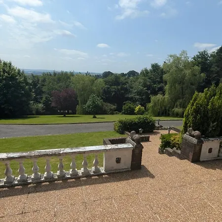 Tullyeskar House - Monasterboice 3* Philipstown